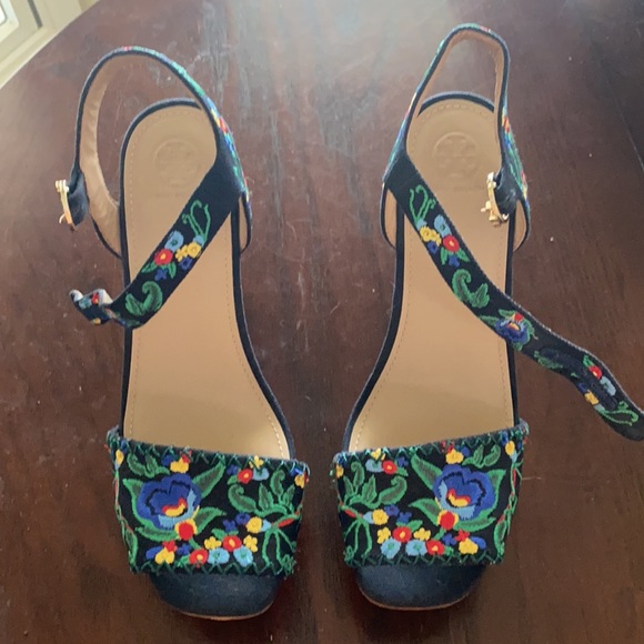 Tori Burch Wedges - Picture 4 of 4